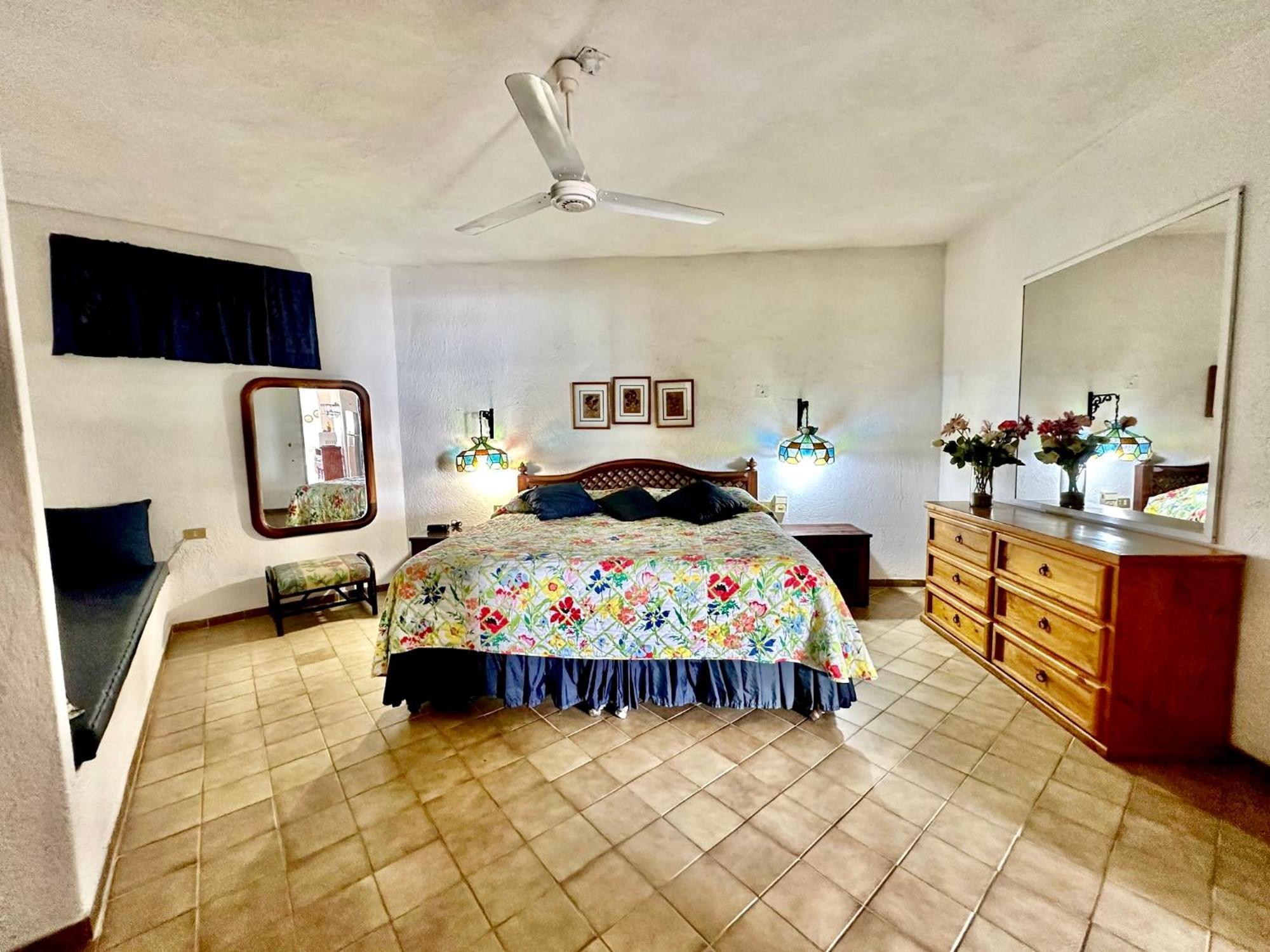 Casa Anita Aparthotel Puerto Vallarta Buitenkant foto